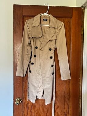 Bebe Women's Tan Trench Coat